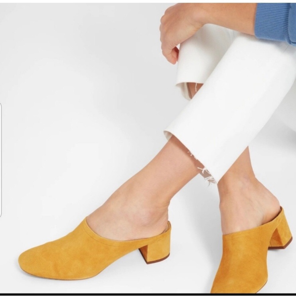 Everlane “The Day Mule” Suede Mustard slip on Clog block heel